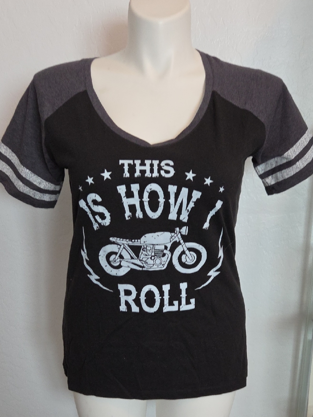 Women's Black & Charcoal 'This Is How I Roll' Motorcycle Graphic Tee